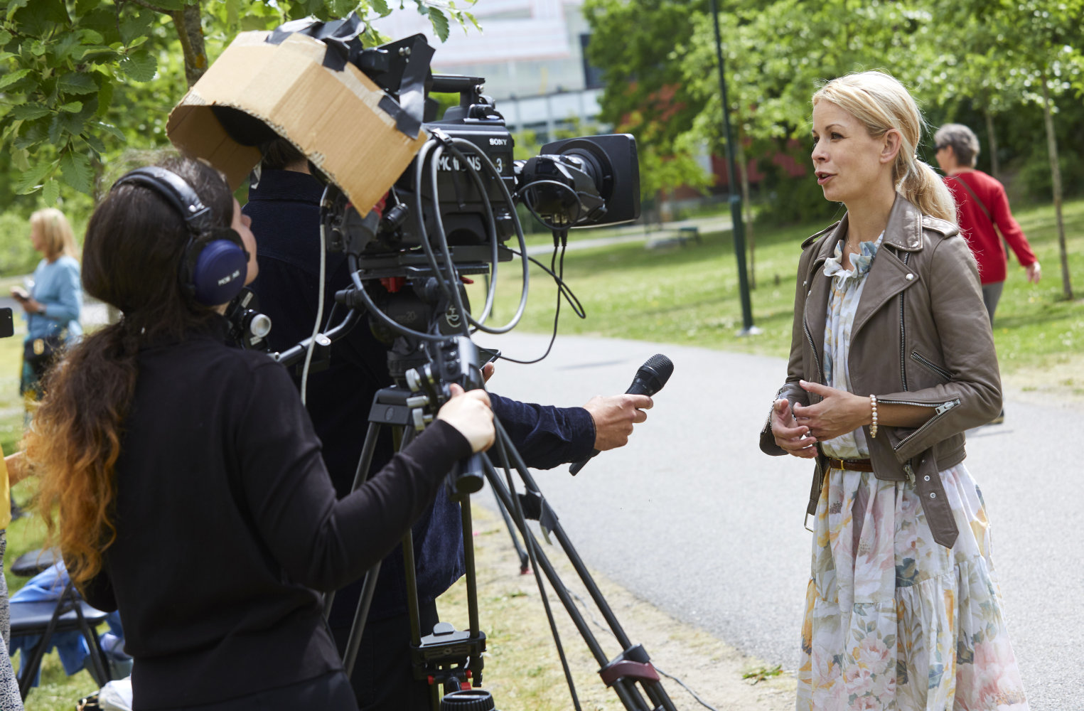 Jerlmyr intervjuas pressträff.jpg